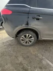 Geely Atlas 2021, 148,9 л.с., 76920 км, полный привод, АКПП. Транспортное средство - легковой автомобиль. VIN Y4K8762DXMB312082. Марка, модель - Geely Atlas. Год выпуска - 2021. Находится в залоге в АО "Экспобанк".