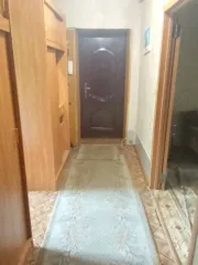 Квартира в Мценске, 62,2 кв.м, 3 комн., Орловская область, пер Драничный, д 19, кв 53, этаж 1, кадастровый номер 57:27:0020638:382. Имущество находится в залоге у АО Альфа-банк.