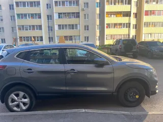 Nissan Qashqai 2019 года выпуска, VIN Z8NFEAJ11ES097449. Цвет кузова серый.