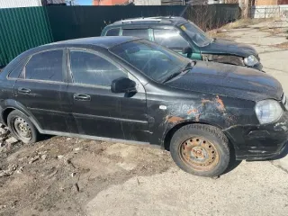 Автомобиль Toyota Camry, госномер О109ОС29, VIN JTNBE40K603034263. В комплекте СТС, ключи. Автомобиль Chevrolet Lacetti, госномер О638НО29, VIN XUUNF197JAC003667, 2010 год выпуска. В комплекте ПТС, СТС. Автомобиль Лада Приора, госномер А979ХТ43, VIN ХТА217230А0104334, 2010 год выпуска. В комплекте…