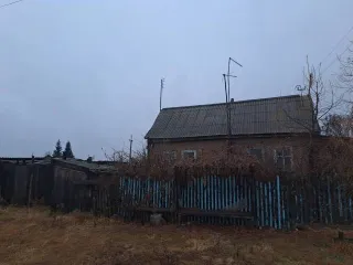 Доля дома и земельного участка, 40.8 кв.м, Курганская обл 1/2 доля дома и 1/2 доля земельного участка в Курганской обл. еще 1/2 доля дома и 1/2 доля земельного участка в Курганской обл. еще 1/2 доли здания, площадь 40.8 кв.м., назначение: жилое, количество этажей: 1, адрес (местонахождение)…