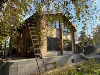 Земельный участок 846 кв.м и жилой дом 150 кв.м, Новосибирская область Зем. участок: НСО, Кудряш. с/с, п.Приобский, пл. 846,0 кв.м. Жилой дом, общей пл.150 кв.м <p>Земельный участок площадью 846,0 кв. метров, имеющий кадастровый номер 54:19:012602:2316, категория земель «Земли населенных пунктов»…