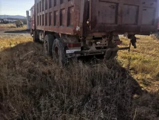 Грузовой-самосвал Shacman SX3316DT366 госномер Н755НК27, 2014 год выпуска, VIN LZGJRDT66EX016146. Разукомплектован, годные остатки.