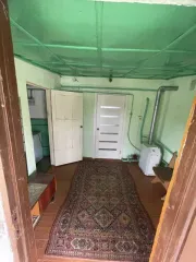 1/4 доли здания, 135,5 кв.м., Ставропольский край, с кадастровым номером 26:13:120201:229, находящийся по адресу: Ставропольский край, Благодарненксий р-н., х. Большевик, ул. Виноградная, д. 2
