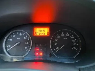 Renault Sandero Stepway 2011 года, красный цвет. Пробег 115035 км, АКПП. Мощность 103 л.с. (76 кВт), бензиновый двигатель 1.6 л (1598 куб. см), модель двигателя К4МС697, номер D011009. Экологический класс 4. VIN: X7LBSRBYNBH456858, ПТС 77НК 672270. Разрешенная максимальная масса 1615 кг, масса без…