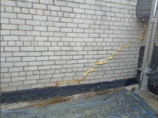 Гараж и помещение 24 кв.м в Курске. 1/2 доля гаража. 1/2 доля помещения (гаража). Площадь 24 кв.м. Назначение: Нежилое. Количество этажей: 1. Адрес: Россия, Курская область, г. Курск, ул. 1-я Фатежская, ГСК 65, гараж 53. Кадастровый номер: 46:29:102034:989.