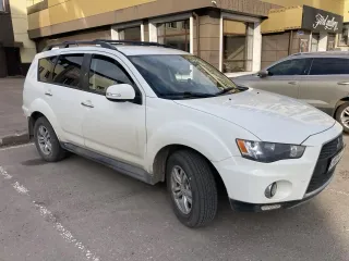 Mitsubishi Outlander 2011 Автомобиль – марка, модель – Mitsubishi Outlander; цвет – белый; идентификационный номер (VIN) – JMBXTCW4WBU007511; год изготовления – 2011; кузов № JMBXTCW4WBU007511; шасси (рама) – отсутствует; паспорт транспортного средства – серия 78УО № 385255 Автомобиль – марка…