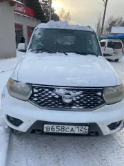 Легковой автомобиль универсал UAZ Patriot, 2017 г.в., г/н В658СА124, VIN ХТТ316300J1008775, номер кузова ХТТ316300J1008775, номер двигателя Н3041639, цвет белый не металлик. Рабочее состояние не проверялось, повреждена штатная антенна. Обременения: запреты судебного пристава исполнителя на…