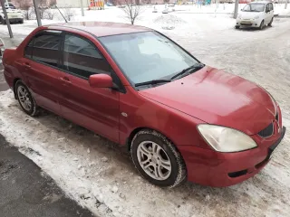 Mitsubishi Lancer, VIN JMBSNCS3A5U008252, легковой седан, категория B, 2004 года, красный. Контакт для осмотра: 8-962-473-91-97 (Бакуров А.В.).