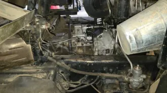 Жилой вагончик, KAMAZ 55111, 1996; Автомашина KAMAZ 55111, 1996 года (документов нет). Реализуемое имущество неоднократно подвергалось ремонту, в следствии чего номерные агрегаты могут отсутствовать или не совпадать с указанными в документах (ПТС, ПСМ, СТС и т.д.), что может повлечь за собой…
