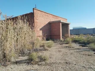 Продаются объекты недвижимости общей площадью 832.3 кв.м, Астраханская область. Кадастровые номера объектов: 30:12:030072:45, 30:12:030072:46, 30:12:030072:154, 30:12:030072:155. Имущество продается одновременно с земельным участком площадью 6 822 кв. метра, кадастровый номер 30:12:030072:26…