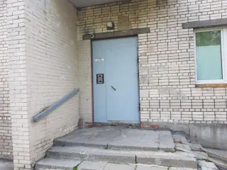 Нежилое помещение, расположенное по адресу: Санкт-Петербург, Новочеркасский проспект, д. 12, корп. 1, литера А, пом. 12-Н, площадь 4.2 кв.м, назначение: нежилое, этаж №1, кадастровый номер 78:11:0006006:2261. Право собственности подтверждается записью в Едином государственном реестре недвижимости…