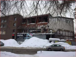 Здание 972,7 кв.м и доля земельного участка, Новосибирск. Нежилые помещения, назначение: нежилые. Этаж: подвал 1, 2, 3. Площадь: общая 972,7 кв.м., адрес: НСО, г. Новосибирск, ул. Б. Хмельницкого 27/1. Кадастровый номер: 54:35:042025:67. 8 076,2/10 000 доли в праве общей долевой собственности на…