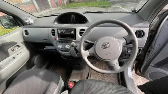 Toyota Sienta 2005, легковой универсал, 2005 г.в. VIN отсутствует. Шасси (рама) отсутствует. Кузов № NCP850016795, цвет серебристый, госномер В163НК41. Паспорт ТС серия 41 УЕ №537048, СТС 99 56 №001029. Ознакомление с имуществом по месту его нахождения с момента публикации и до окончания приема…
