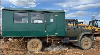 GAZ 2752 SOBOL, 2013 года выпуска, VIN: X96275270E0769236, ГРЗ: В708АК138. Отсутствуют ключи, техника разукомплектована, годные остатки. Ознакомление с имуществом производится по адресу Российская Федерация, Республика Саха (Якутия), Мирнинский район, Ботуобуйинский наслег, Среднеботуобинское…