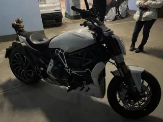 Мотоцикл ДУКАТИ XDIAVEL S 2018г.в., г/н 3603ВМ77, VIN ZDMGA00AAJB009242 Мотоцикл ДУКАТИ XDIAVEL S 2018г.в., г/н 3603ВМ77, VIN ZDMGA00AAJB009242, поручение Л3/25/21/7/2025 
Государственный регистрационный знак: 3603ВМ77 
Вид транспорта: Мотоцикл 
Марка, модель: ДУКАТИ XDIAVEL S  
Год выпуска: 2018…