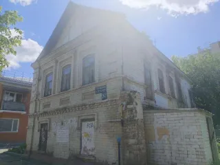 Здание 155,7 кв.м и земельный участок 600 кв.м, Республика Татарстан, здание с занимаемым и необходимым для использования земельным участком по ул. Патриса Лумумбы, д. 30, с кадастровым номером 16:50:060605:167, район – Советский, категория земель: земли населенных пунктов, вид разрешенного…