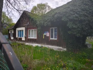 Нежилое здание 107,7 м² с участком, Балтийск, Калининградская область. Нежилое здание (кадастровый номер 39:14:010408:144) с земельным участком (кадастровый номер 39:14:010408:4, категория земель: земли населенных пунктов). Здание с кадастровым номером 39:14:010408:144 площадь 107.7 по адресу…