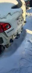 Автомобиль NISSAN QASHQAI 2.0 LE+, г/н М642ЕХ124 (отсутствует), г.в. не установлен, цвет белый. Задний бампер отсутствует, салон разукомплектован, сиденья отсутствуют, частично отсутствует обшивка дверей, двигатель разукомплектован, аккумулятор отсутствует,  Находится в г. Канск (Документы и…