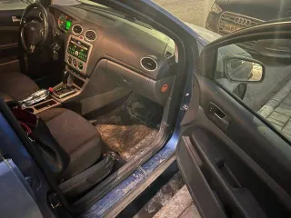 Ford Focus, легковой хэтчбек, 2006 г.в., 100 л.с., VIN: X9F5XXEED56S04629, цвет синий, грз. Р542КН977, местонахождение: г. Москва, 3-й Нижнелихоборский проезд, д. 1А, стр. 8.