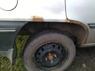 Daewoo Nexia 2005 года, 85 л.с., пробег 450000 км. VIN: XWB3D31UD5A030564, седан, серебристый цвет, механическая коробка передач. Имеет внешние повреждения: потертости, царапины, вмятины, очаги коррозии на кузове, трещины и сколы стекол. Со слов должника, двигатель неисправен. По данным ГИБДД…