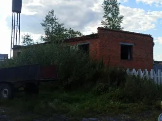 1) Здание, назначение: нежилое, 1-этажный (подземных этажей-0), общая площадь 134,6 кв.м., кадастровый номер: 72:02:0407019:371; 2) Земельный участок, категория земель: земли населенных пунктов, вид разрешенного использования: коммунальное обслуживание, площадь 245 кв.м., кадастровый номер…