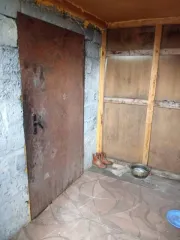 Доля дома 72.1 кв.м и участка 757 кв.м в Челябинской области. 1/7 доля дома и 1/7 доля земельного участка. Еще 1/7 доля дома и 1/7 доля земельного участка. Еще 1/7 доля на здание, площадь 72.1 кв.м, назначение: жилое, адрес: Россия, Челябинская обл., Увельский р-н, с. Красносельское, ул…