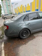 Volkswagen Jetta, 2008, 102 лс, 192667 км, АКПП, VIN XW8ZZZ1KX9G104182, зеленого цвета, госномер Х739ХТ86, мощность двигателя 102, привод передний. Автомобиль не на ходу, подробная информация в отчете об оценке имущества.
