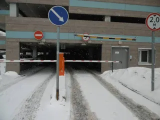 Парковочное место 20,2 кв.м и нежилое помещение 20,2 кв.м. Адрес: Московская область, Одинцовский район, городское поселение Заречье, рабочий поселок Заречье, улица Каштановая, дом 12, строение 1, помещение 1.03. Кадастровый номер нежилого помещения: 50:20:0020202:4964.