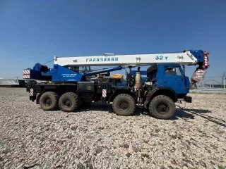 Кран автомобильный КС-55729-5B на шасси КАМАЗ, 2013 г.в., VIN: Z8C55729ED0000108, цвет: синий, неисправен двигатель.