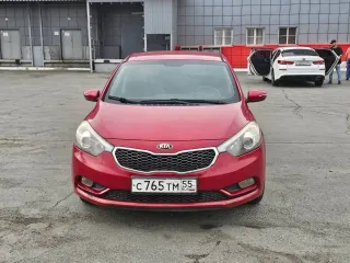Kia Cerato 2013 года, 150 лс, 220000 км, АКПП, легковой автомобиль, марка КИА/KIA YD CERATO FORTE, VIN: XWEFX417BD0000340, цвет красный.