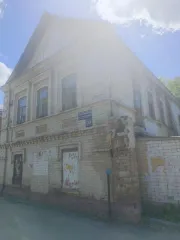 Здание 155.7 кв.м и земельный участок 600 кв.м, ул. Патриса Лумумбы, д.30, Советский район. Здание с занимаемым и необходимым для использования земельным участком по ул. Патриса Лумумбы, д.30, с кадастровым номером 16:50:060605:167, район Советский, категория земель: земли населенных пунктов, вид…