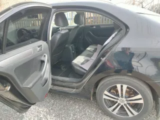 Volkswagen Jetta 2011 года выпуска, VIN — WVWZZZ16ZCM025617, цвет черный. Просмотр осуществляется по предварительной договоренности по телефону +79201200856 или электронной почте tikhomirova.arbitr@yandex.ru в рабочие дни. Имущество находится в залоге на основании договора залога №…