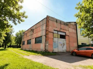 Нежилое помещение, площадь: 200,3 кв. м, одновременно с земельным участком по адресу: Курганская область, Кетовский муниципальный округ, с. Кетово, ул. Молодежная, стр. 1 Б, пом. 2 Объект недвижимого имущества: нежилое помещение, назначение: нежилое, площадь 200,3 кв. м, номер, тип этажа, на…