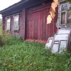 1/4 доля дома 33,5 кв.м и 1/4 доля земельного участка 668 кв.м, Ивановская обл, кадастровый номер: 37:21:061207:165 и 1/4 доля в праве на земельный участок, площадь: 668кв.м., кадастровый номер: 37:21:061207:15 адрес (местонахождение): Ивановская обл, р-н Южский, г Южа, ул Ганабина, д 29.