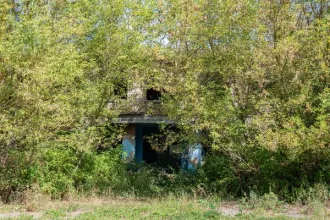 Имущественный комплекс, расположенный по адресу: Орловская обл., Дмитровский р-н, с/п Горбуновское, с. Балдыж, состоящий из земельного участка (земли населенных пунктов) площадью 9 220 кв.м.; нежилого здания площадью 1 062,7 кв.м., здания котельной площадью 105 кв.м.; здание подвал площадью 12,7…