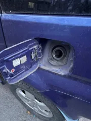 Honda CR-V 1999 года выпуска, госномер В428МХ41. Модель: CR-V. Двигатель: D16A, номер 9013406, мощность 120 л.с., объем 1590 куб.см. Номер кузова: GH41000630. Цвет фиолетовый. Привод полный (4WD), коробка передач — вариатор. Пробег более 250 тыс. км. Состояние: требуется ремонт и покраска кузова…