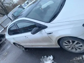 Фольксваген Поло, VIN XW8ZZZ61ZHG040073, 2017 год, госномер Е090НЕ30