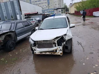 Легковой автомобиль Lada Granta, 2021 год выпуска, VIN XTA219170M0420011. Находится в залоге у банка АО «ТБанк» (ИНН 7710140679).
