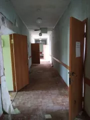 Нежилое здание с земельным участком Нежилое здание с земельным участком 
Общая площадь: 1102.9 
Материалы наружных стен здания : кирпич 
Количество этажей : 3 
Количество подземных этажей : 1 
Назначение здания : нежилое 
Вид ограничений и обременений: нет 
Кадастровый номер: 02:56:040407:5477 |…