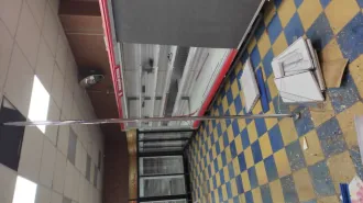 Земельный участок, нежилое здание магазина. Площадь участка 1247 кв. м. Местонахождение установлено относительно ориентира, расположенного в границах участка. Ориентир — здание магазина. Почтовый адрес ориентира: Республика Коми, г. Воркута, ул. Комарова, дом 15, кад. № 11:16:1701006:42. Площадь…