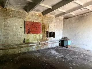 Гараж 40,2 кв. м и земельный участок 48 кв. м, Брянская область. Гараж площадью 40,2 кв. м с кадастровым номером 32:04:0220601:391, расположенный: Российская Федерация, Брянская область, Гордеевский муниципальный район, с. Гордеевка, ул. Ленина, блок 8, гараж №2, и земельный участок под ним…