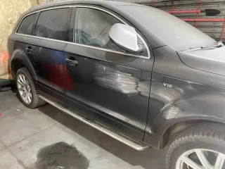 Audi Q7, 2013 года, 500 лс, 230000 км, полный привод, АКПП еще Лот № 1 автотранспортное средство AUDI Q7 год выпуска 2013  кроссовер 4WD   кузов: WUAZZZ4L4ED007123  цвет черный  объем 5,9 л.  идентификационный номер  VIN  WUAZZZ4L4ED007123  вид топлива: дизель  пневмоподвеска  состояние…