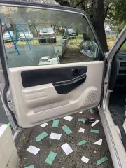 Автомобиль легковой Mitsubishi Pajero Mini, 2004 г.в., цвет серый, идентификационный номер отсутствует, марка Mitsubishi Pajero Mini, гос.рег.знак К044ВТ124. ПТС 25 УМ 814455.