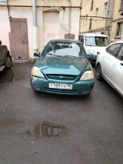 Kia Rio 2003 года, 97.9 л.с. Цвет зеленый. VIN: X4XDC243230001322, госномер Т189РХ98. Разрешенная максимальная масса 1467 кг, масса без нагрузки 1072 кг.