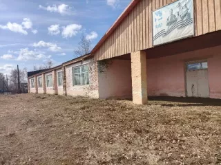 1.Здание учебного корпуса №2,  площадь 932,3 кв.м. кадастровый номер: 38:10:000000:599;2. Здание склада хозяйственных товаров, площадь 283,1 кв.м., кадастровый номер: 38:10:000000:605;3. Помещение, назначение: нежилое, площадь 40,4 кв.м., кадастровый номер: 38:10:000000:2133;4. Помещение…