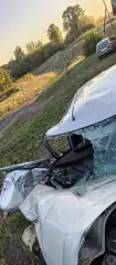 LADA Priora, VIN XTA217250E0264307, 2014 г.в., двигатель 1 596 см³ (106,1 л.с.). Местонахождение: Курская область, д. Амосовка. Автомобиль после аварии, не на ходу.