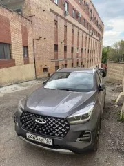 Автомобиль марки CHERY модель Tiggo 4 Pro 2023 г.в. VIN номер LVVDB21B4PD986472, цвет серый. Автомобиль в хорошем состоянии, на ходу, есть незначительные дефекты по кузову, не срабатывает кнопка открытия багажника на ключах.