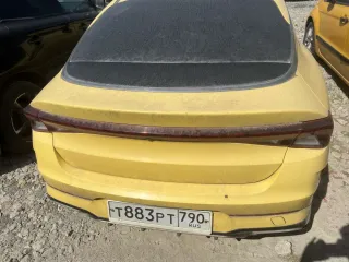 Kia K5, 2021 года выпуска, VIN: XWEG3414BN0012711. Имущество находится в залоге у ПАО СКБ Приморья «Примсоцбанк». Транспортное средство продавалось на торгах приставам год назад, пробег был 320000, за 850000 авто не было выкуплено ввиду отсутствия заявок. На данный момент авто не ездило 2 года…