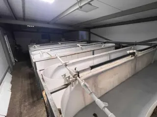 Строительство фермы по выращиванию форели по адресу д. Мещеряково Промпарк «Буинск» Буинского муниципального района, кадастровый номер 16:14:140102:762, общая площадь 1 432,0 кв.м. (в залоге АО «Татагролизинг»); Административное здание, кадастровый номер 16:14:140102:763, общая площадь 57,4 кв.м…